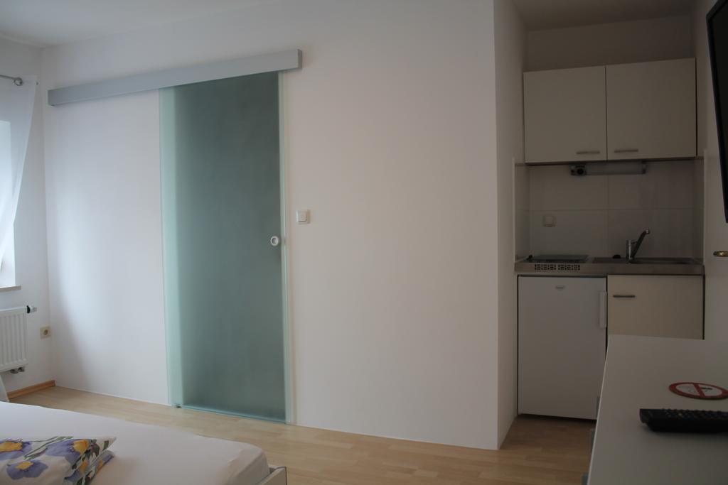 Appartements-Steinkirchner Straubing Room photo